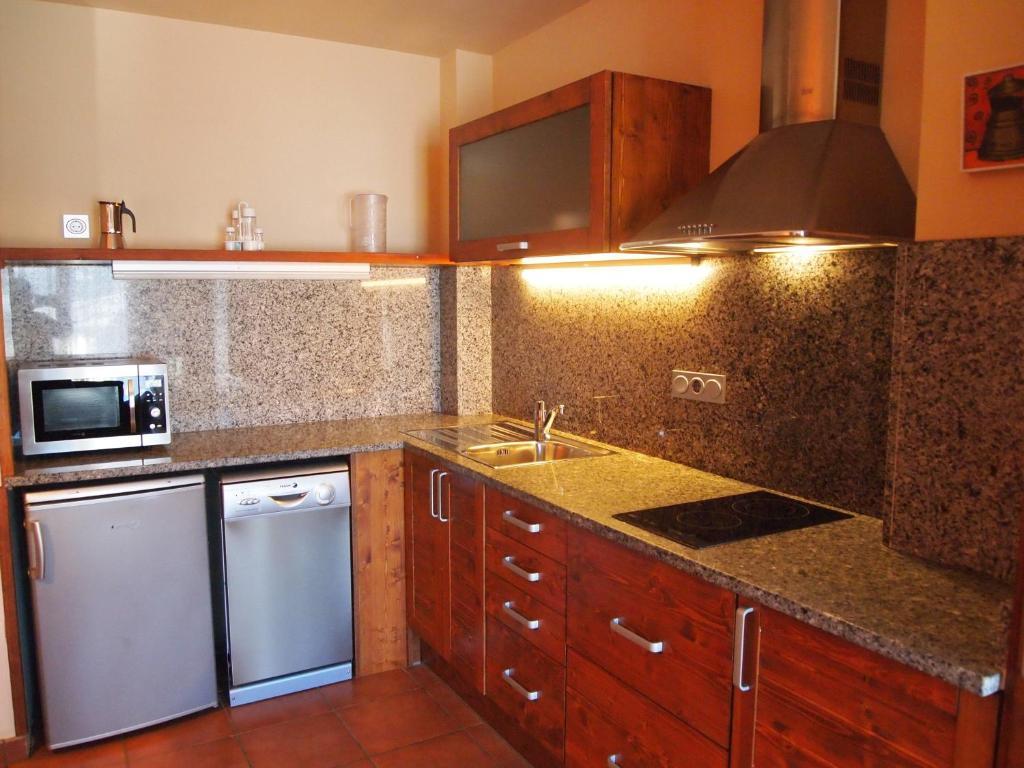 Aparthotel Bellver Bellver De Cerdanya Bagian luar foto