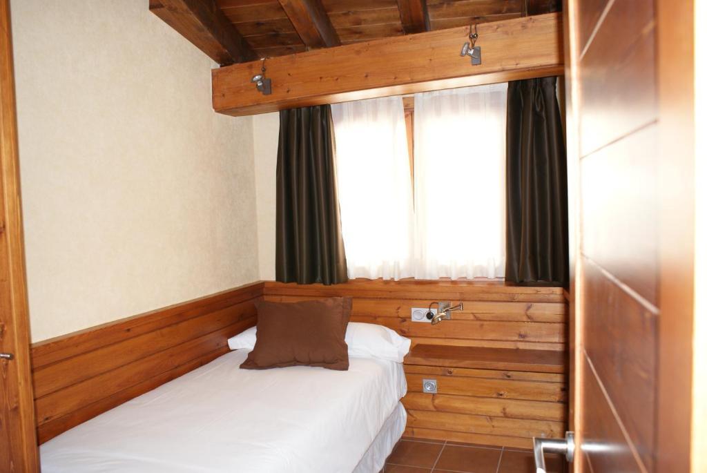Aparthotel Bellver Bellver De Cerdanya Ruang foto