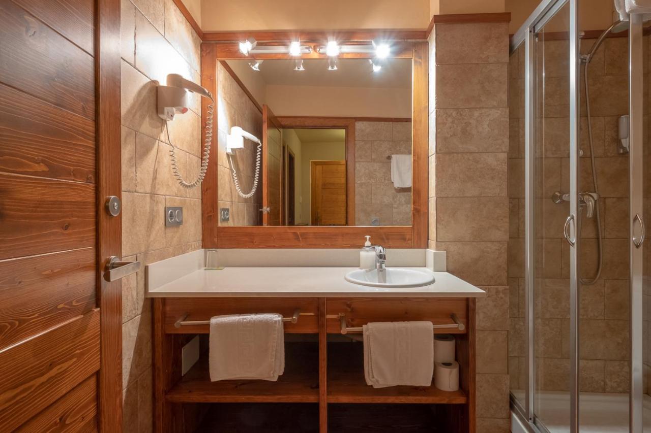 Aparthotel Bellver Bellver De Cerdanya Bagian luar foto