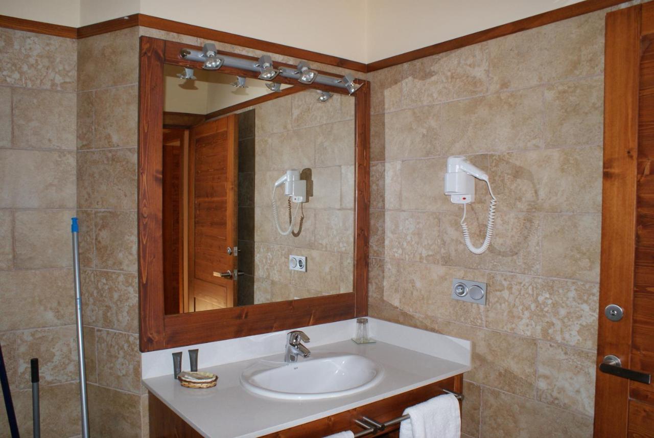 Aparthotel Bellver Bellver De Cerdanya Bagian luar foto